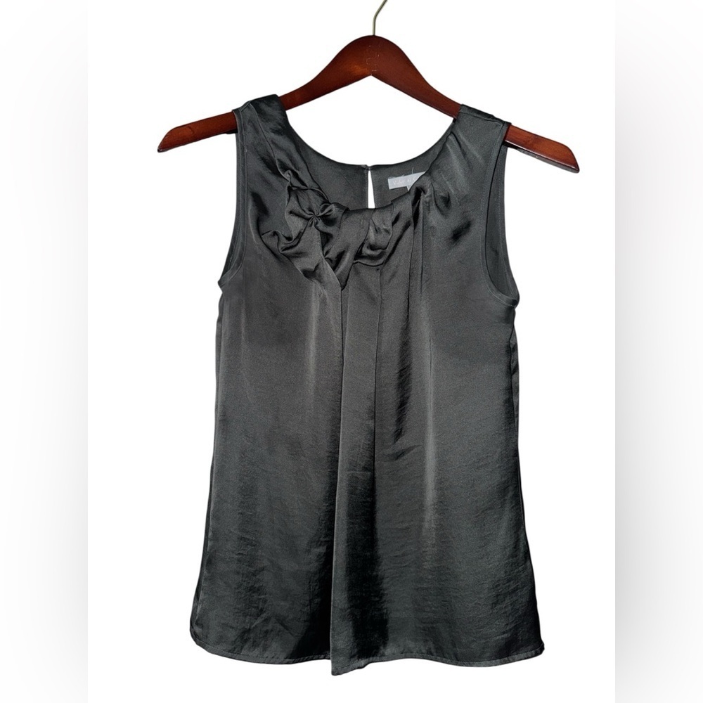 Violet & Claire Gray Sleeveless Blouse Bow Neck | Size Small🔥